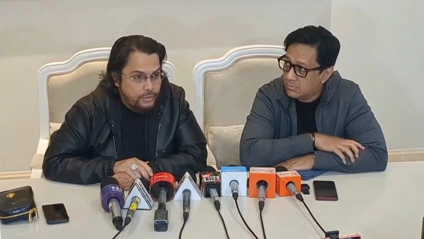 Andre Taulany dan pengacara Erin, Malik Bawazier di Kawasan Kebayoran Baru, Jakarta Selatan Pada Selasa (281025). [Ftnewsraka]2